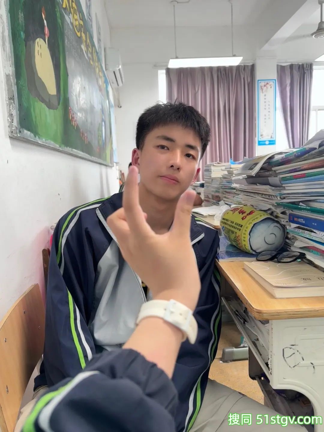 07男高中生，小帅哥 - 51虹马