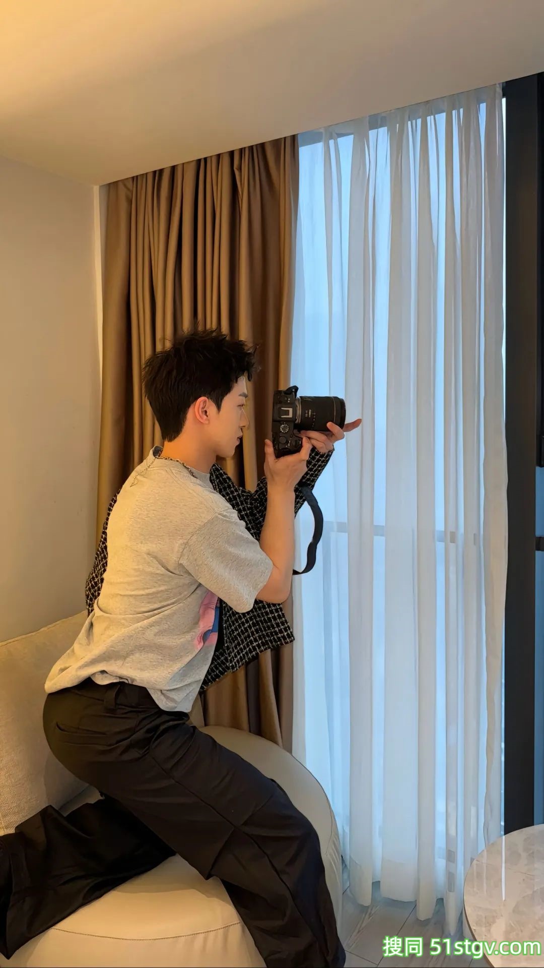 【帅哥图集】正装小哥哥，于航麟 - 51虹马