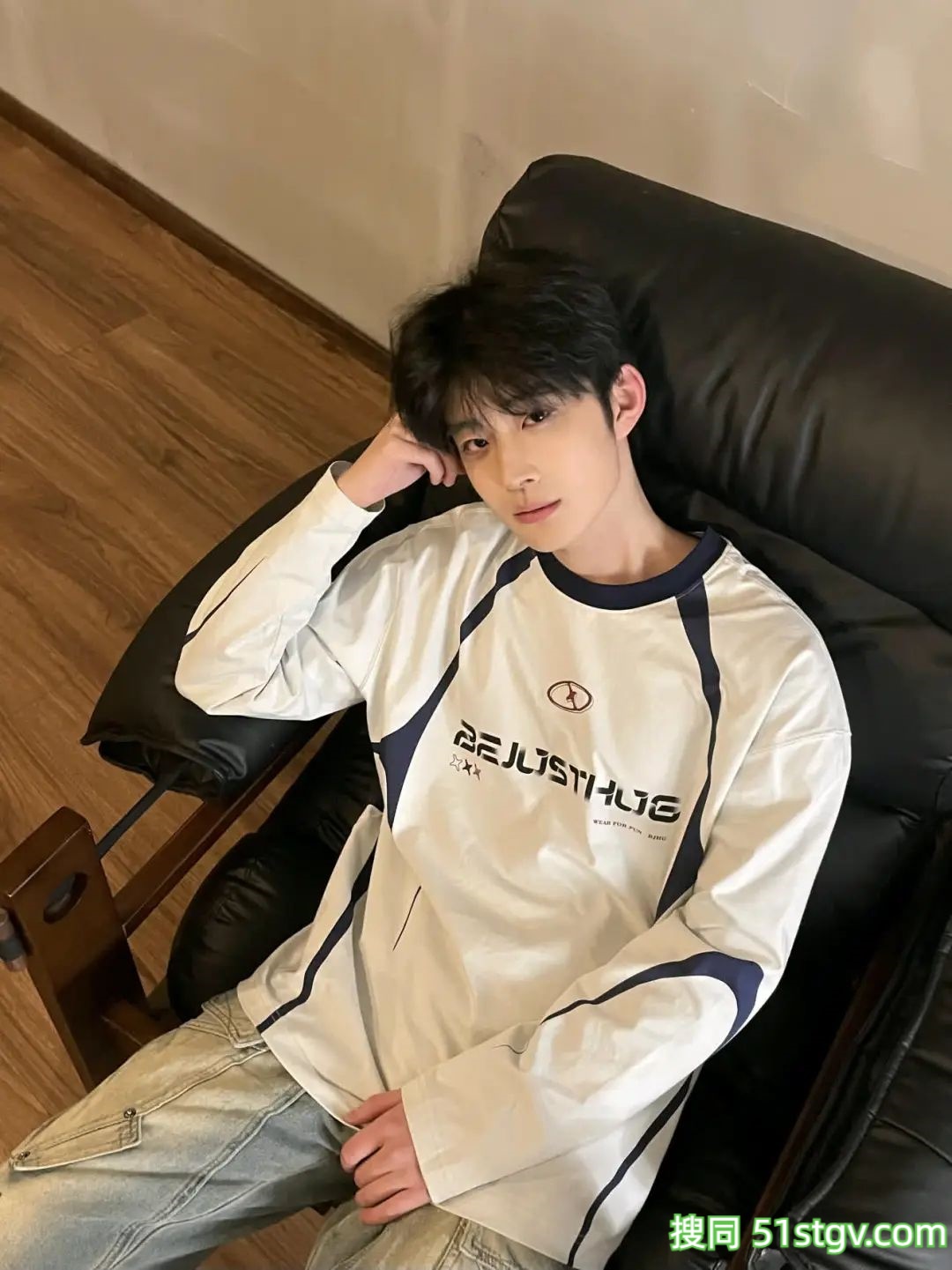 奶香味很浓的帅哥哥 - 51虹马