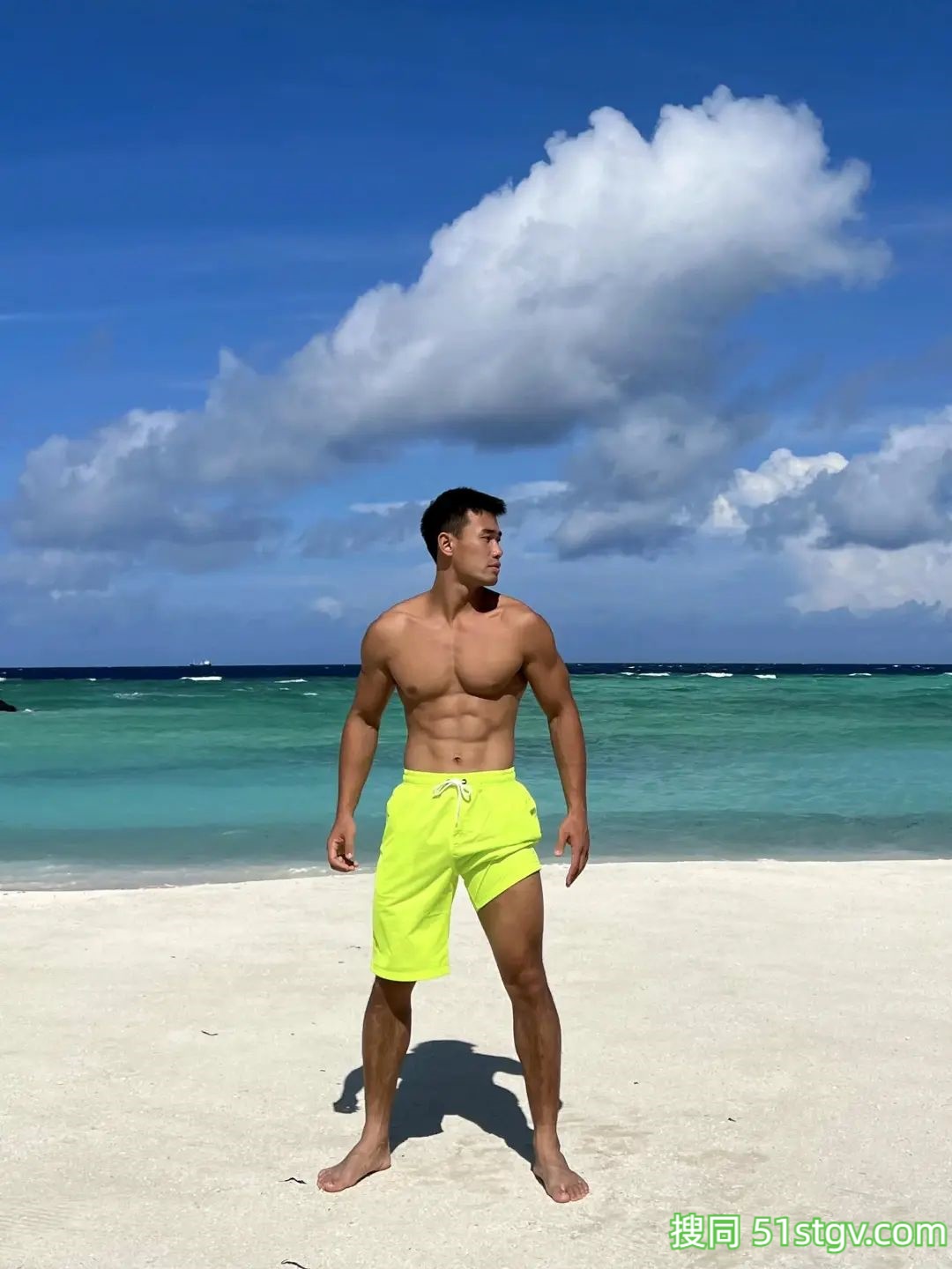 黑皮体育生，憨憨帅帅的小哥哥 - 51虹马