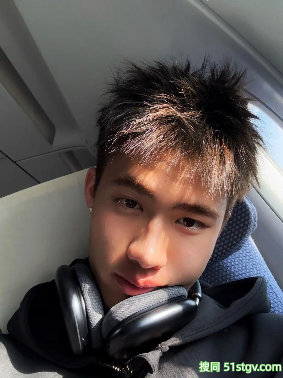 188cm可狼可奶黑皮体育生 - 51虹马