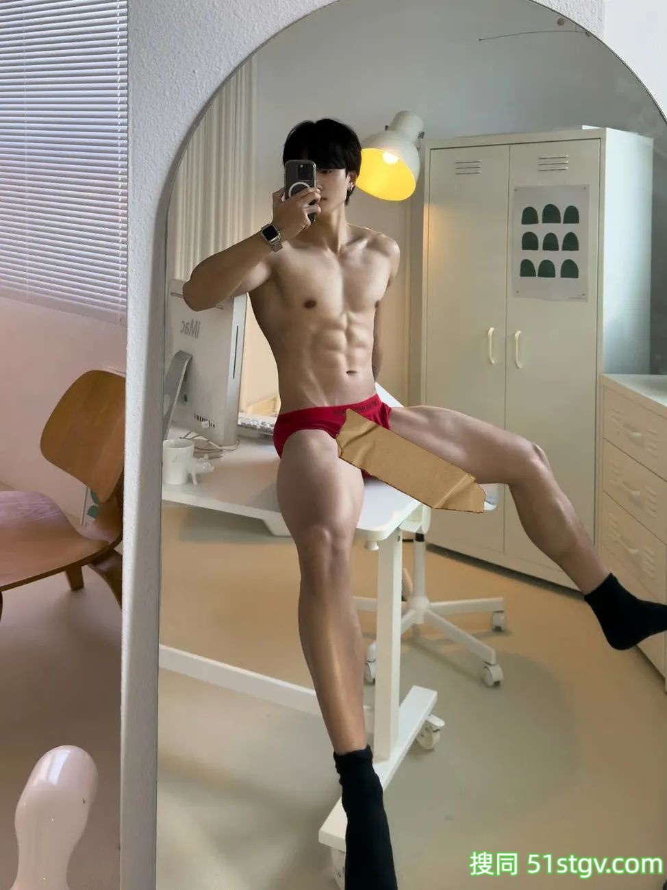 白白净净的小奶狗，爱健身，身材超好 - 51虹马