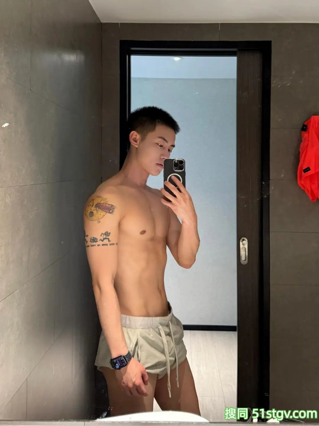 瘦瘦帅帅的小哥哥，杜可疯 - 51虹马