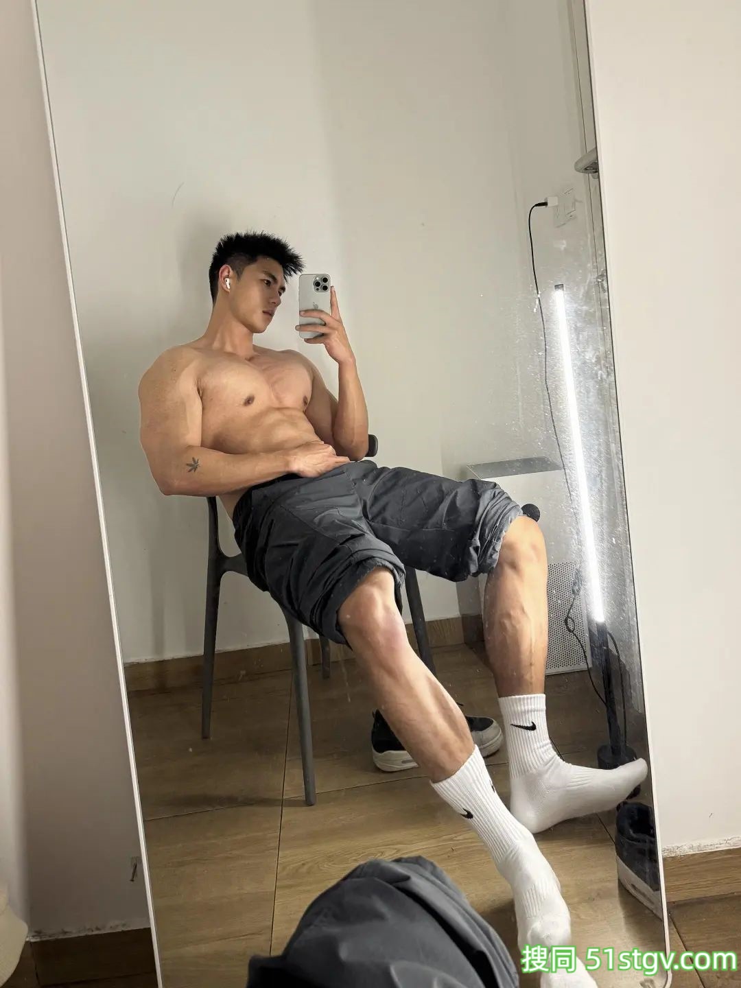 男友力爆棚的帅哥 - 51虹马