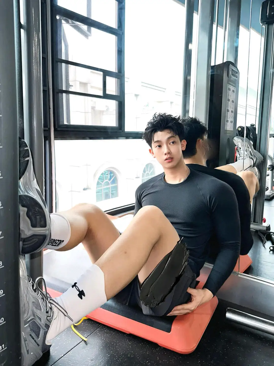 阳光帅气的广东小哥哥 - 51虹马