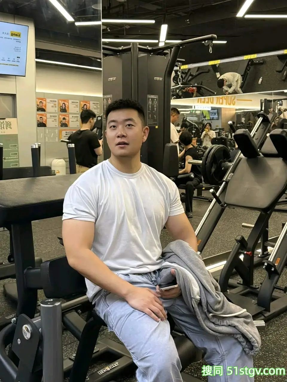 地铁遇到壮壮帅帅的小哥哥 - 51虹马