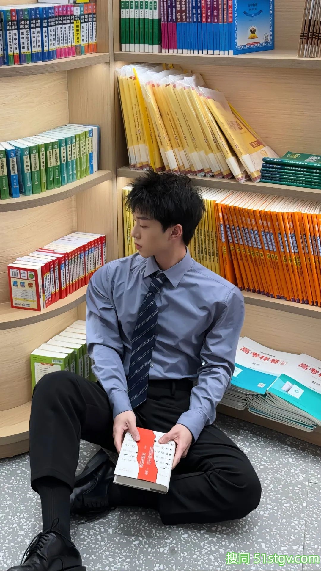 【帅哥图集】正装小哥哥，于航麟 - 51虹马