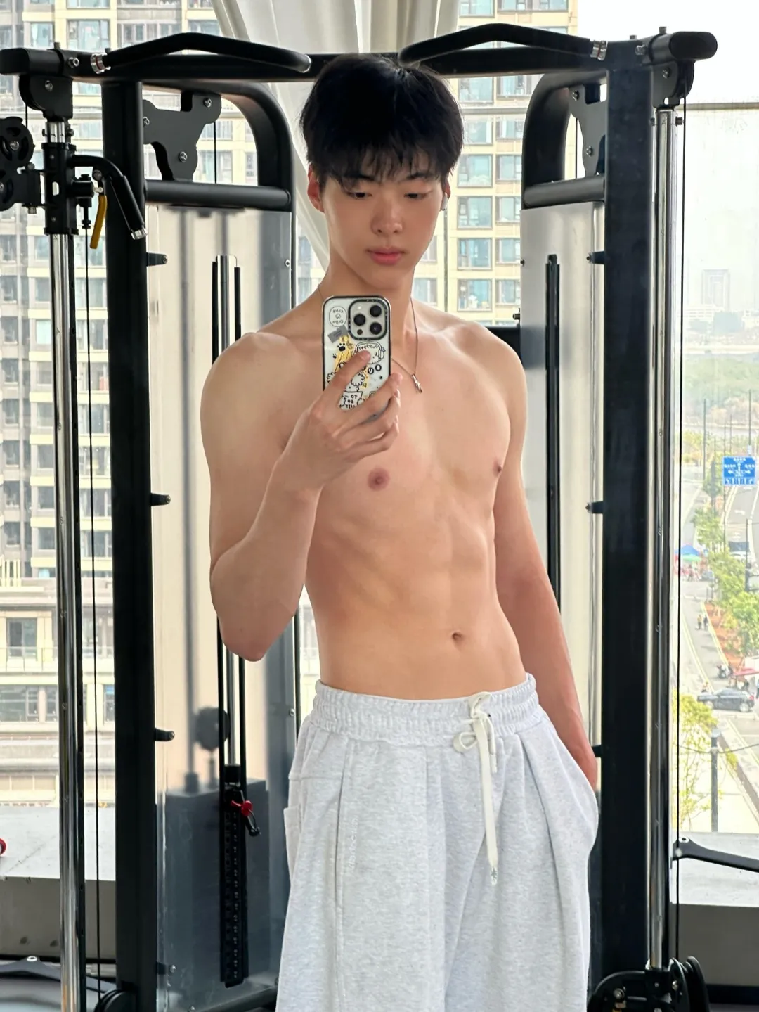 阳光腹肌男孩，潮气蓬勃的青春-51虹马