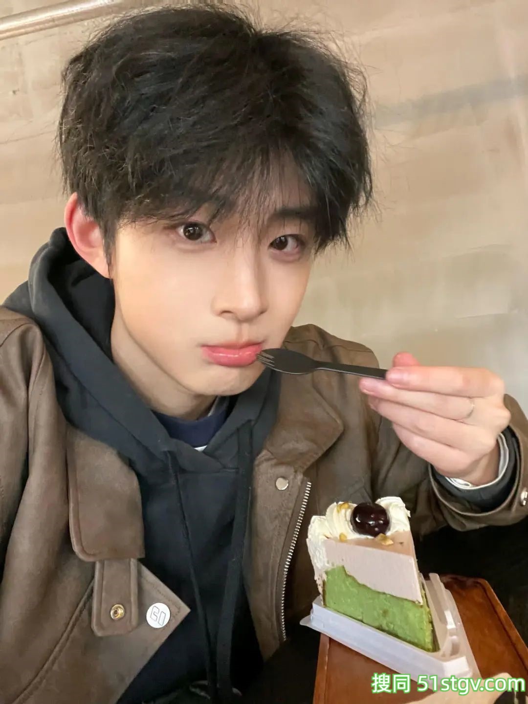 奶香味很浓的帅哥哥 - 51虹马