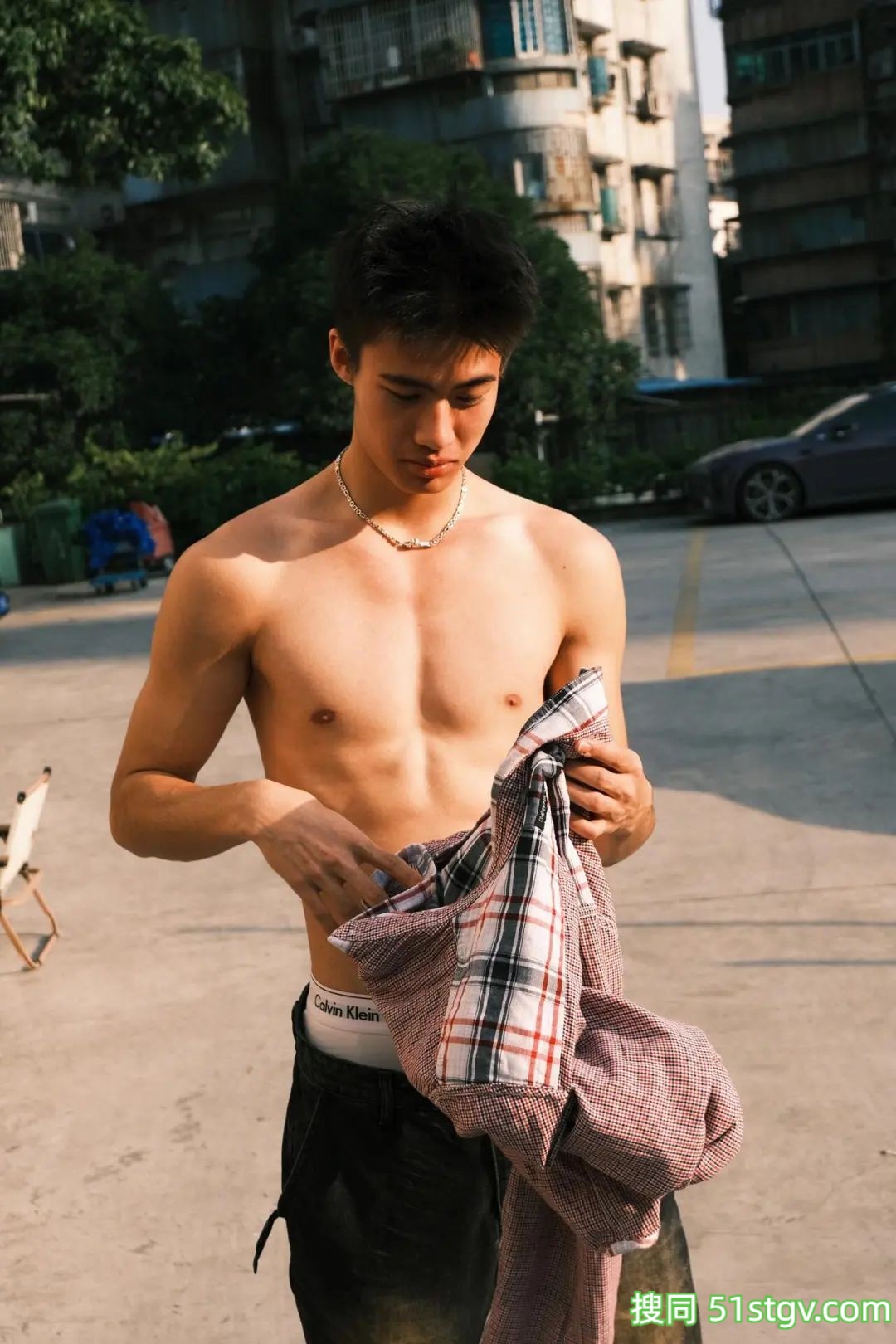 188cm可狼可奶黑皮体育生 - 51虹马