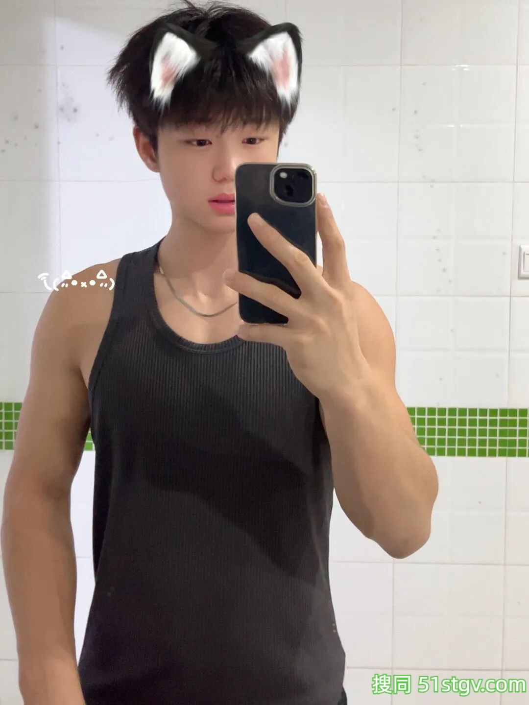 童颜巨肌，帅帅的小哥哥，还是运动员 - 51虹马