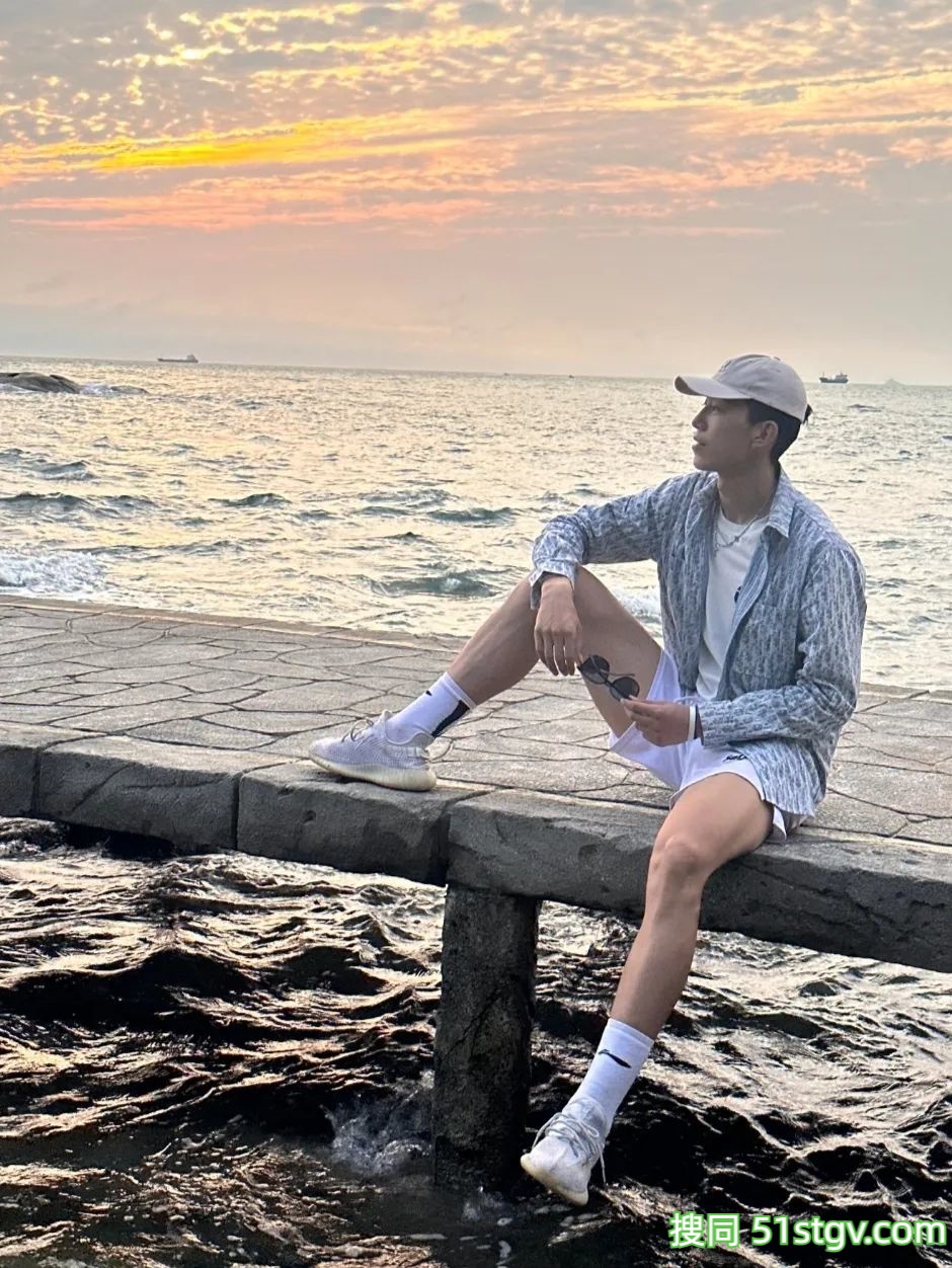 大长腿帅哥，体育生 - 51虹马