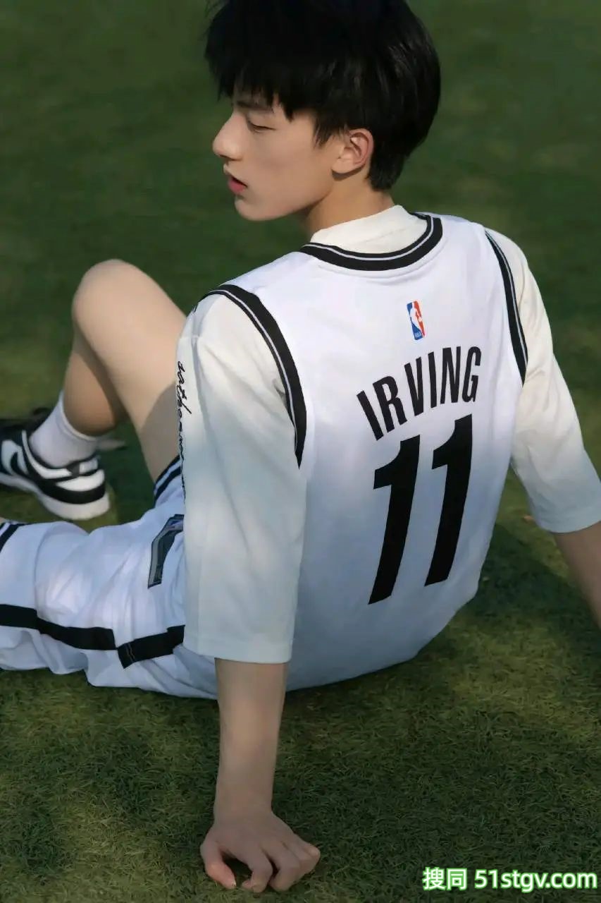 青纯帅气男大，小昊同学 - 51虹马