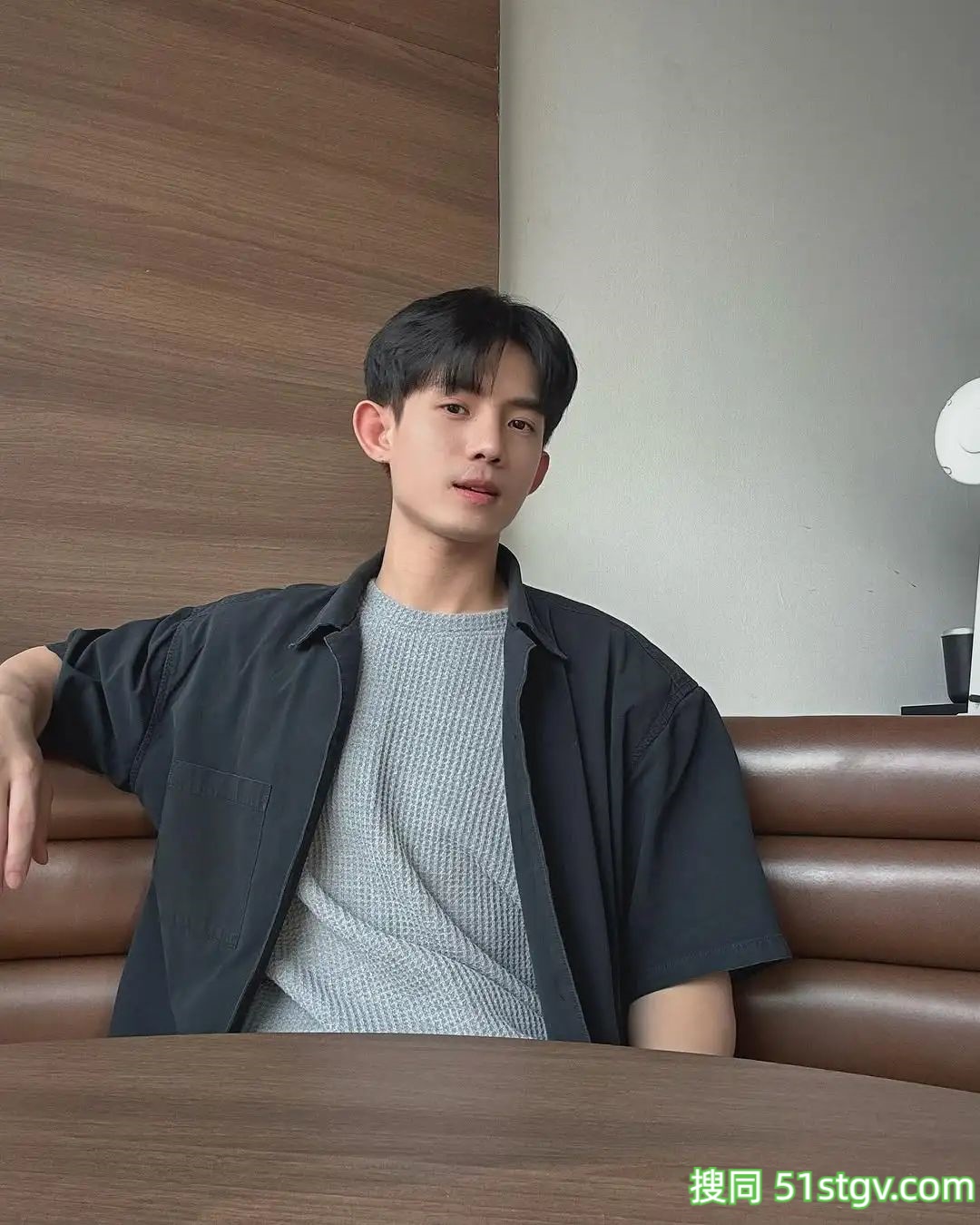 理想男友的样子，小奶狗的脸，体育生的身材 - 51虹马