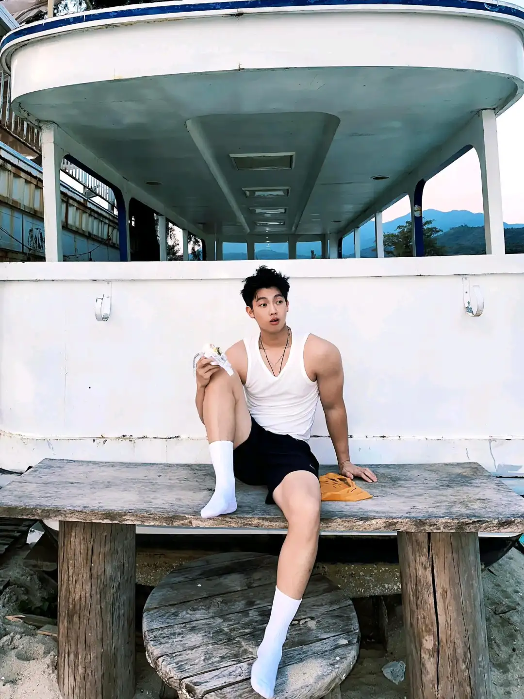 阳光帅气的广东小哥哥 - 51虹马