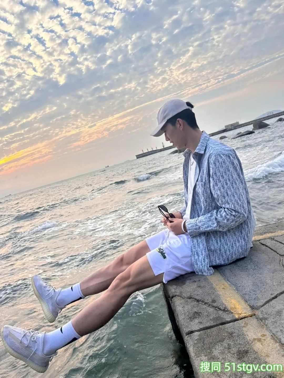 大长腿帅哥，体育生 - 51虹马