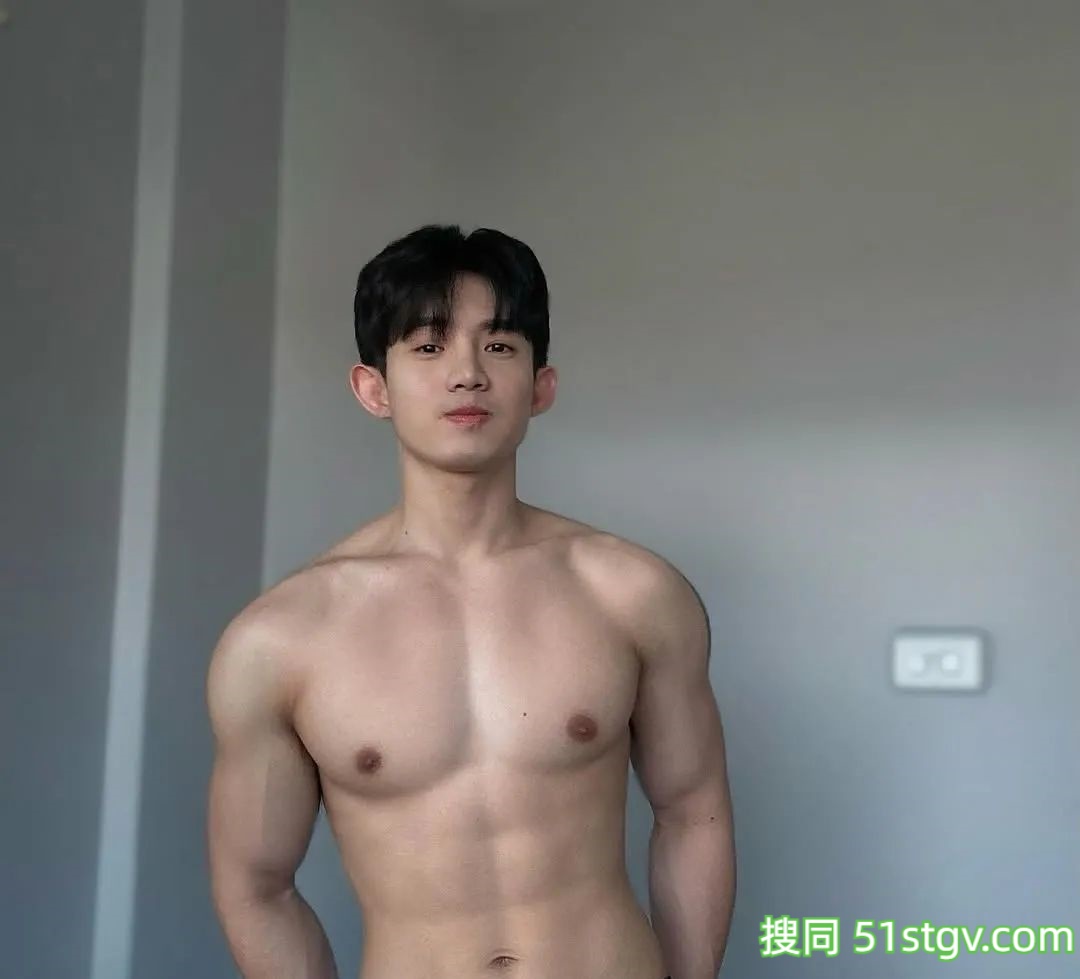 理想男友的样子，小奶狗的脸，体育生的身材 - 51虹马