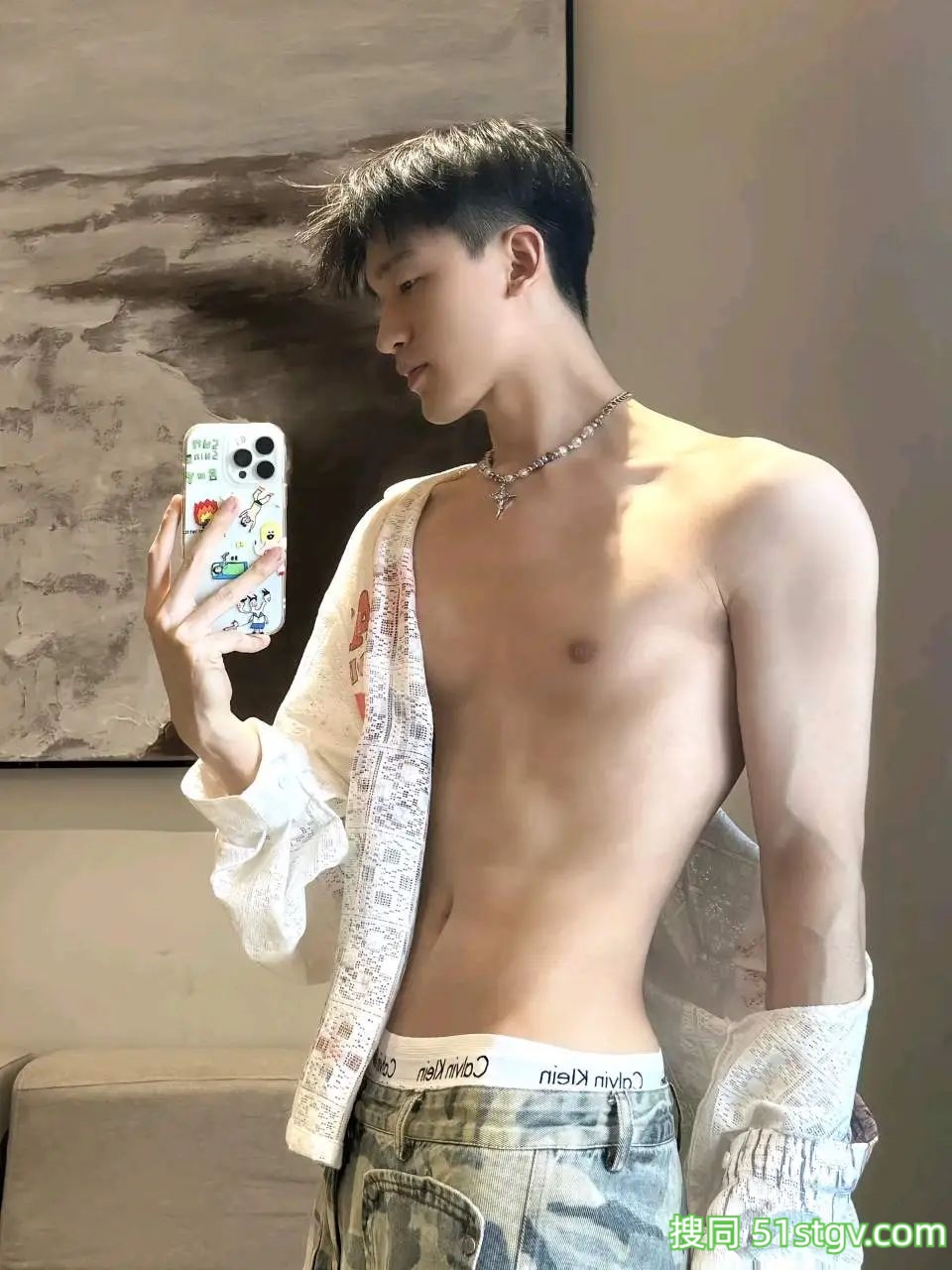 高颜值帅哥，一眼万年的那种 - 51虹马