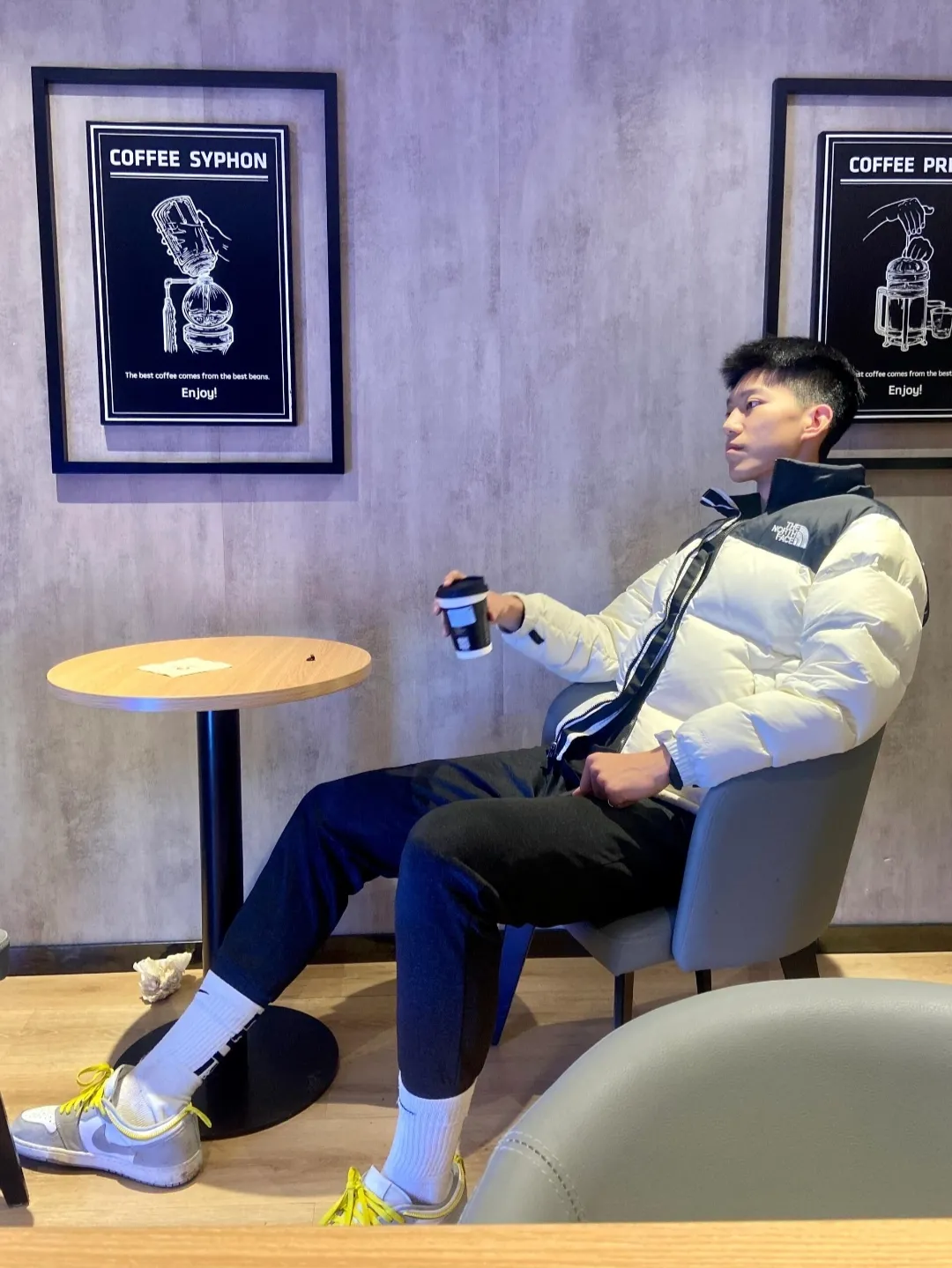 大长腿帅哥，体育生 - 51虹马