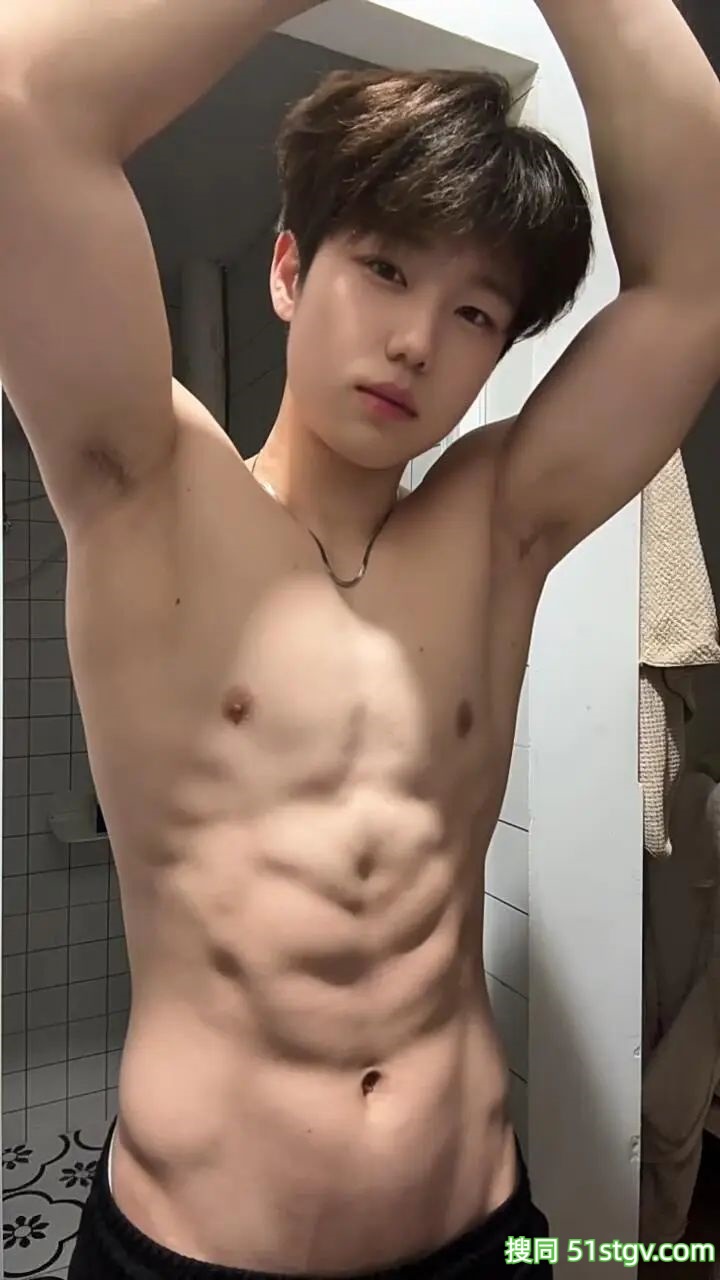 童颜巨肌，帅帅的小哥哥，还是运动员 - 51虹马