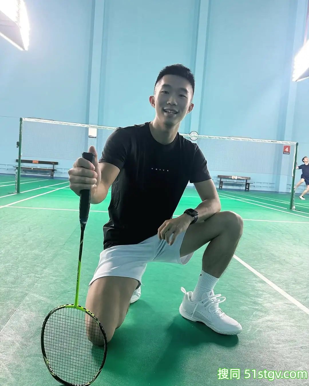 憨憨的阳光爱笑的男孩子 - 51虹马