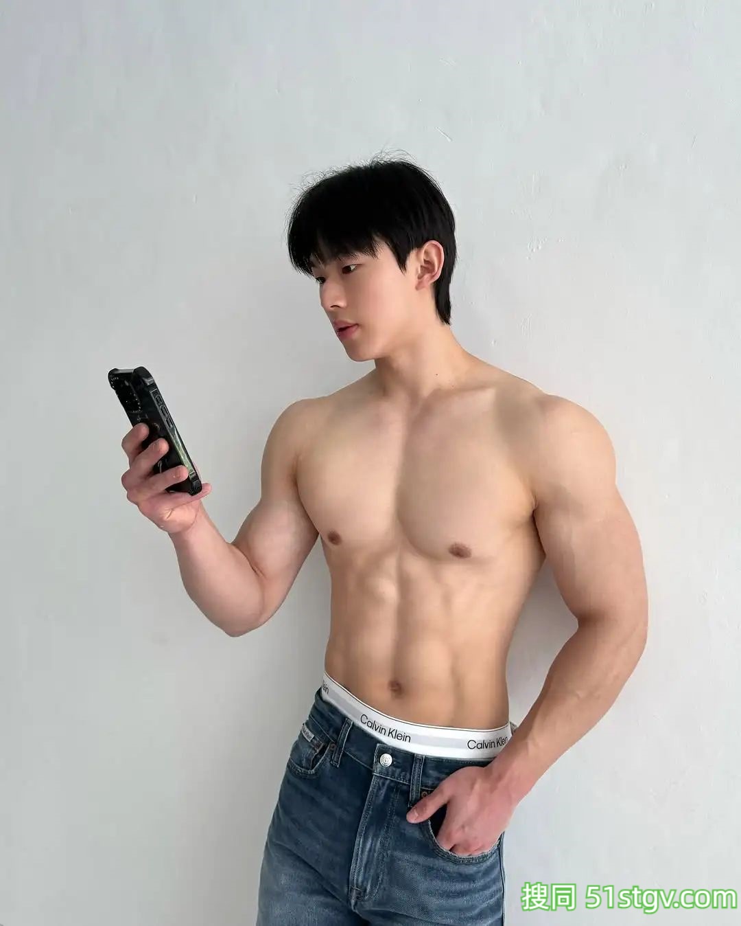 超帅的，牛奶肌天菜体育生陈彦霖 - 51虹马