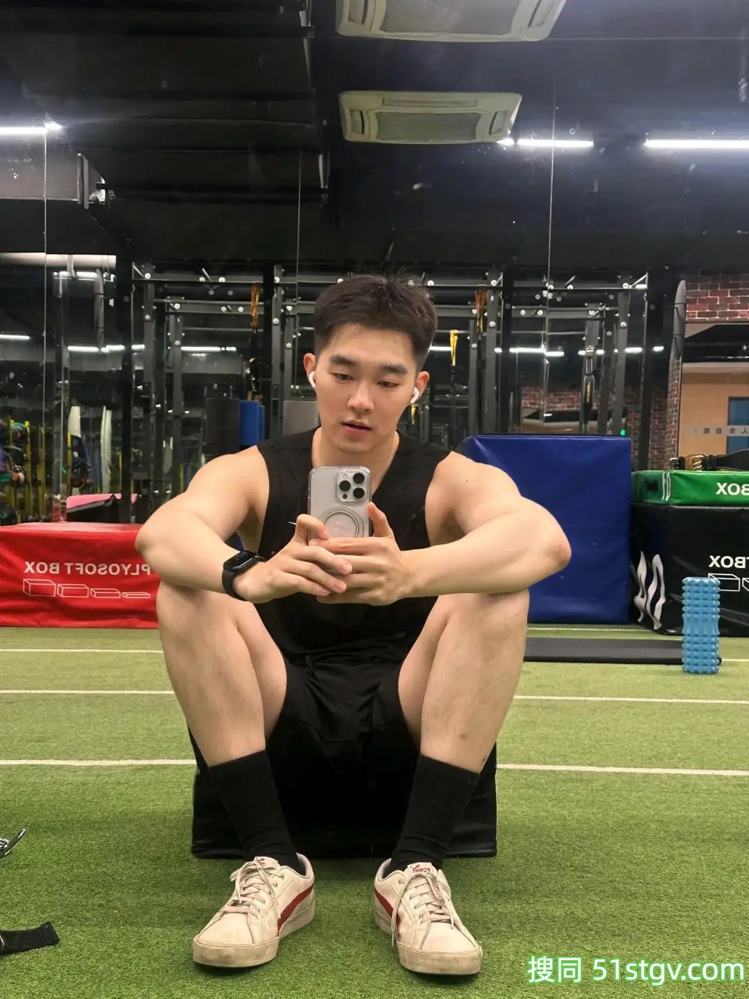 香香软软的男孩子 - 51虹马