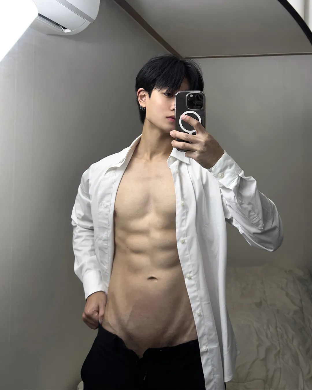 白白净净的小奶狗，爱健身，身材超好 - 51虹马