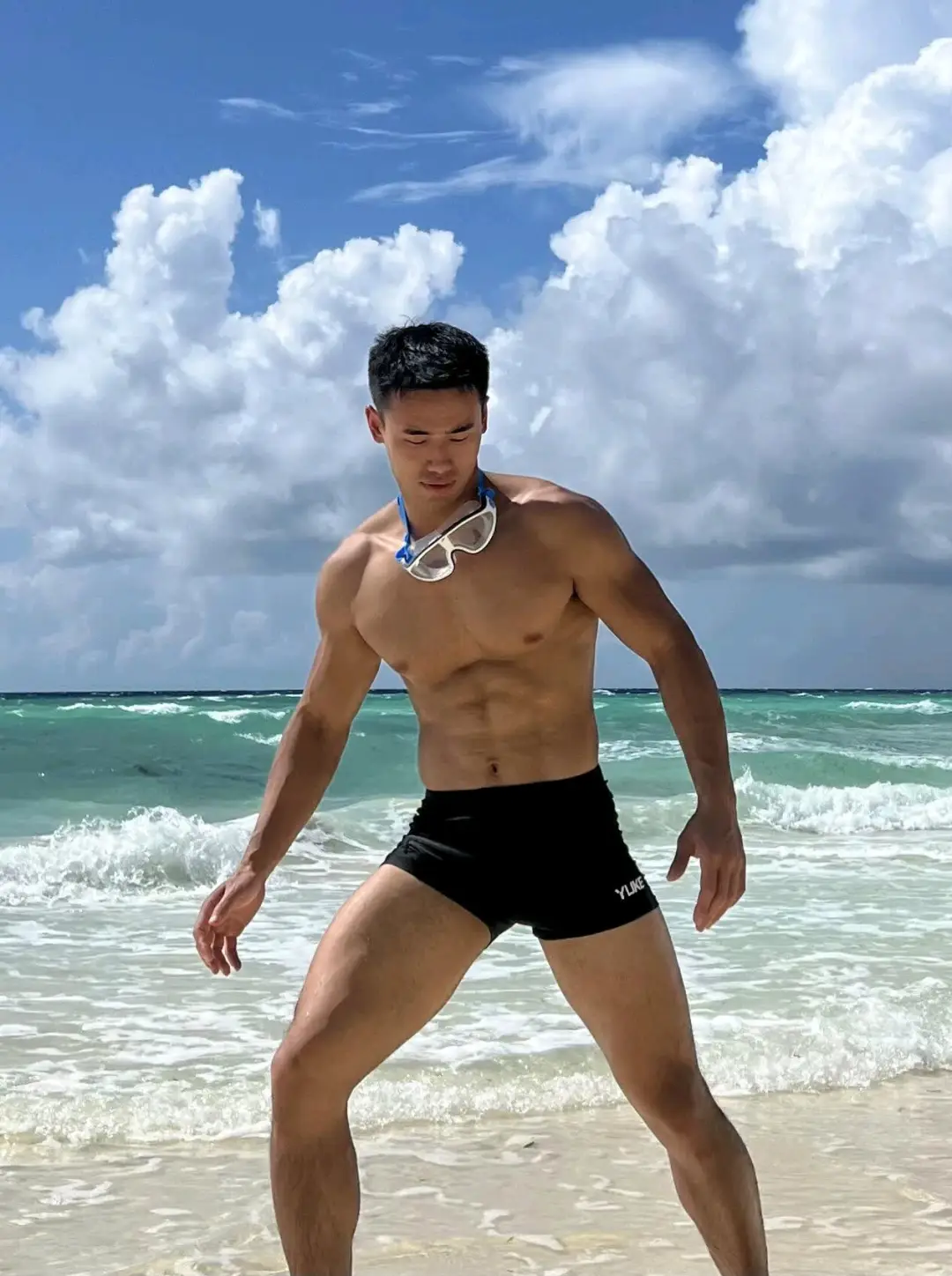 黑皮体育生，憨憨帅帅的小哥哥 - 51虹马