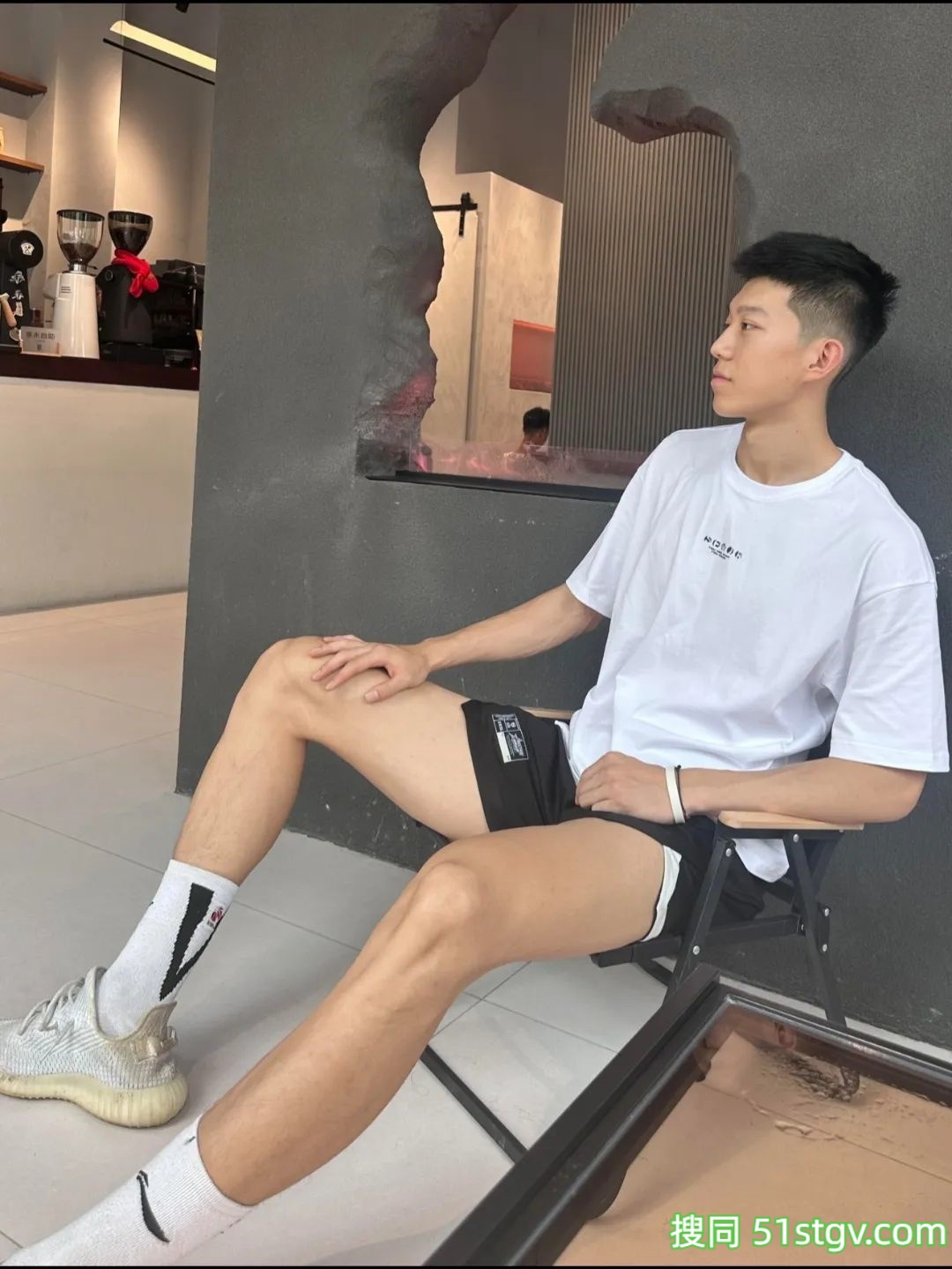 大长腿帅哥,体育生-51虹马