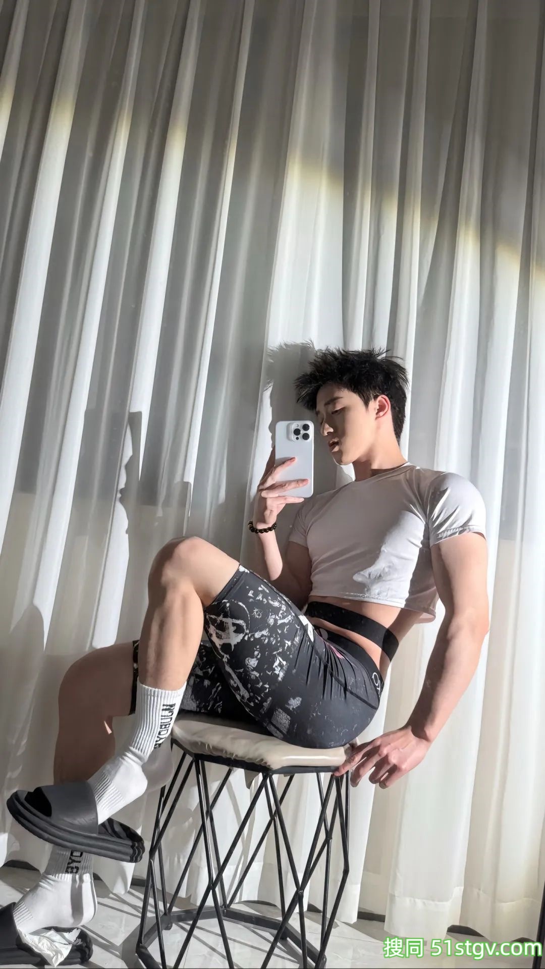 【帅哥图集】正装小哥哥，于航麟 - 51虹马