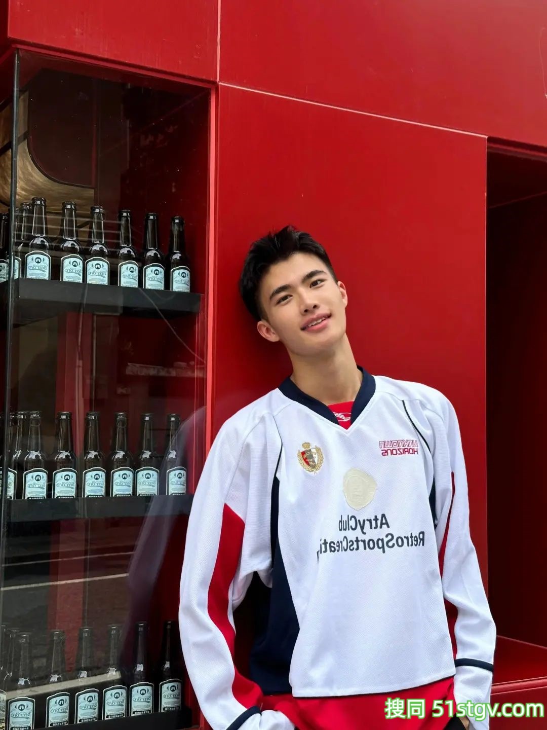 188cm可狼可奶黑皮体育生 - 51虹马