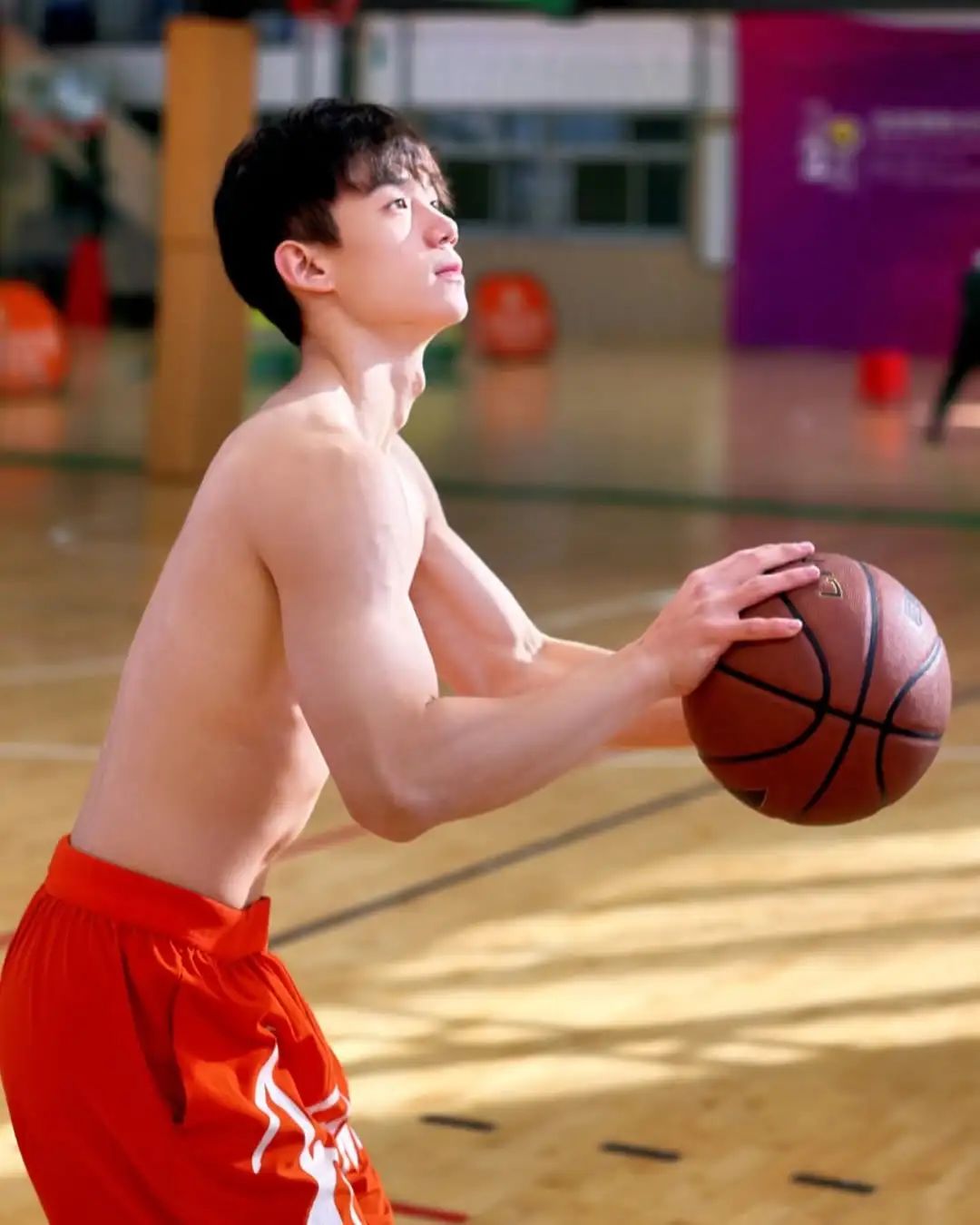 篮球体育生，意气风发 - 51虹马