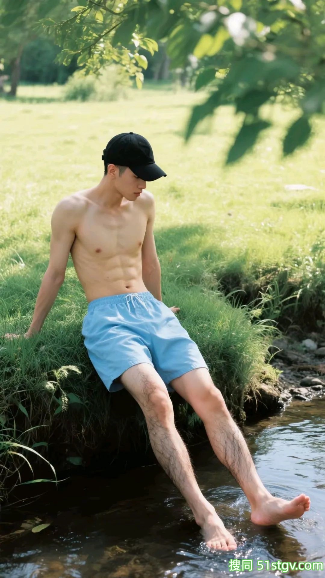 小哥哥果园摘荔枝，好诱人 - 51虹马