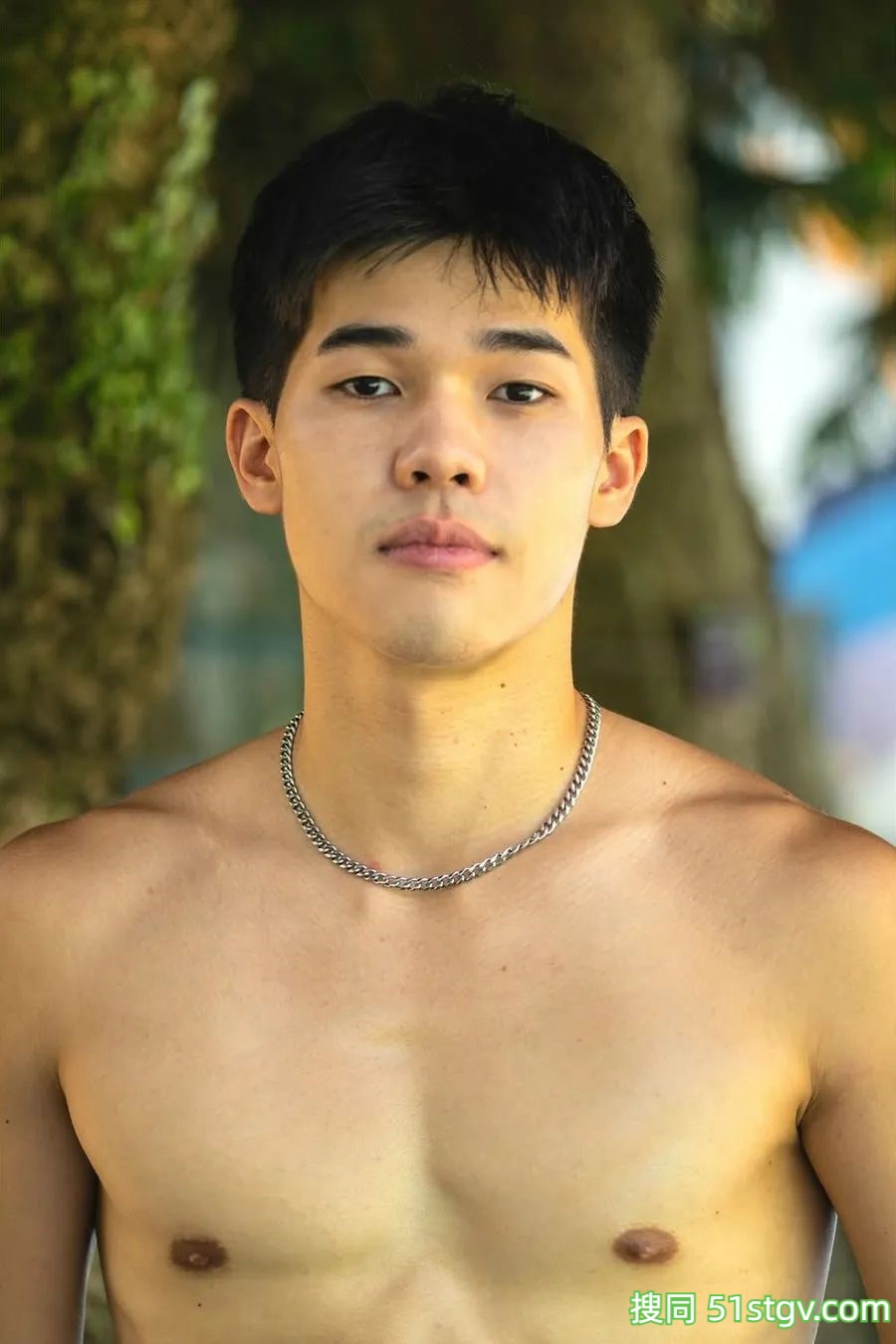 腹肌学长，有点泰国男生的风格 - 51虹马