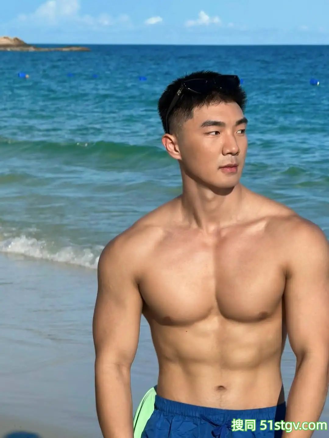 黑皮肉壮小哥哥 - 51虹马