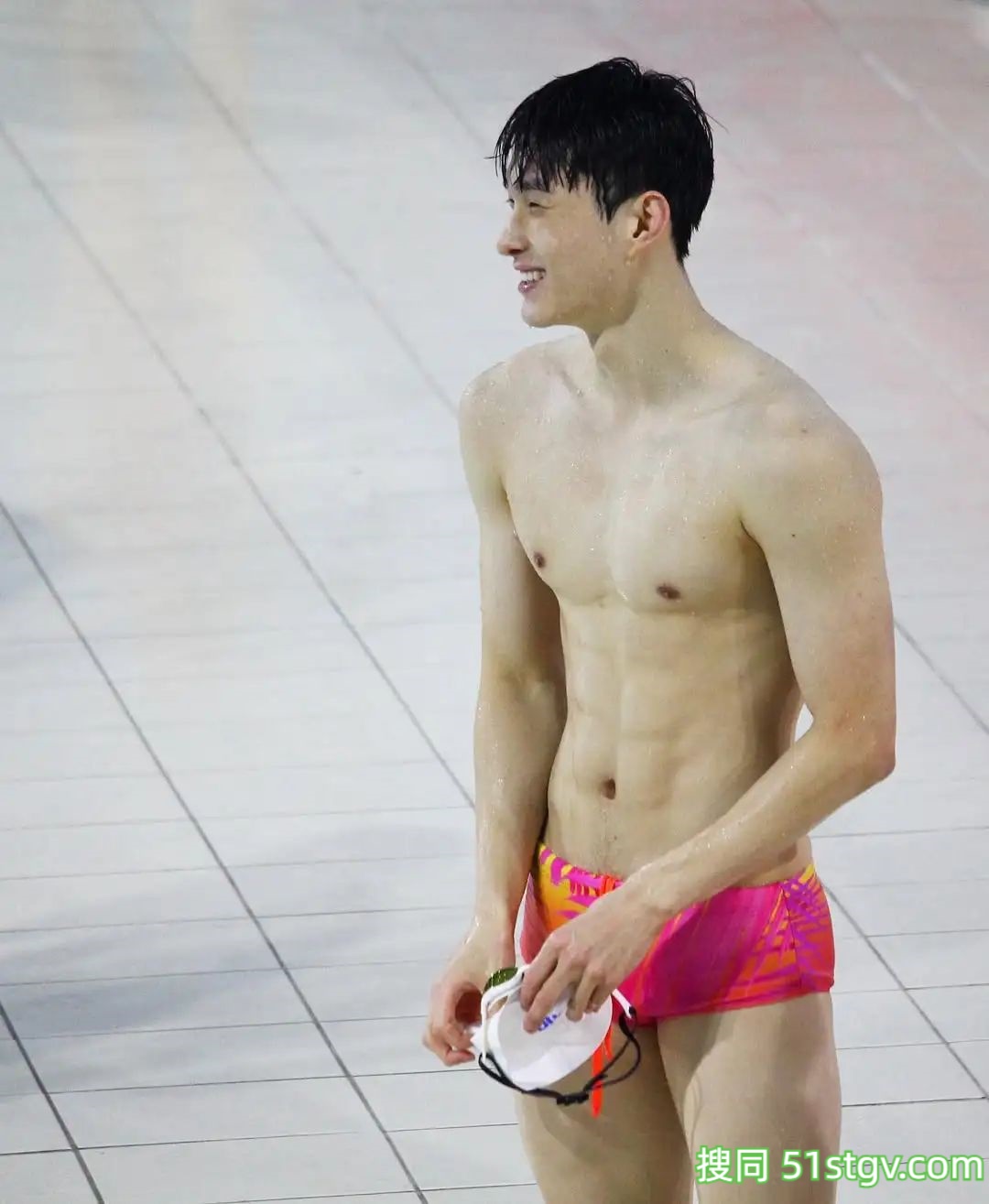 长腿小哥哥，游泳运动员 - 51虹马