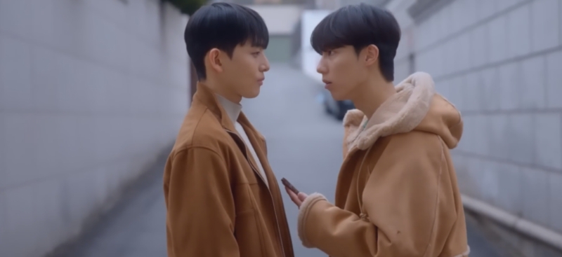 《不公平的恋爱》和妈妈闺蜜的儿子同居 - 51虹马