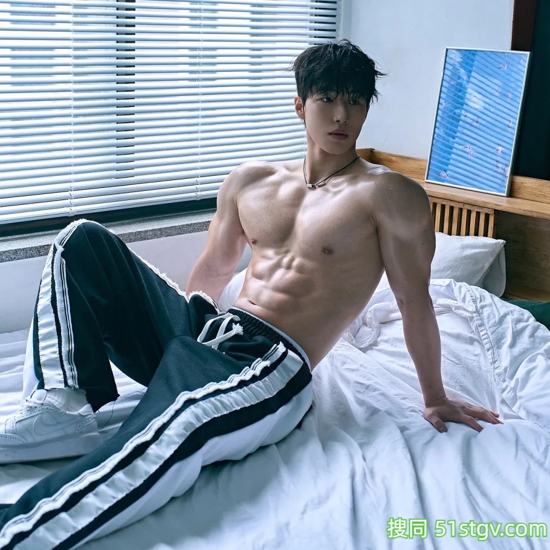 天菜男友，又帅又壮实 - 51虹马