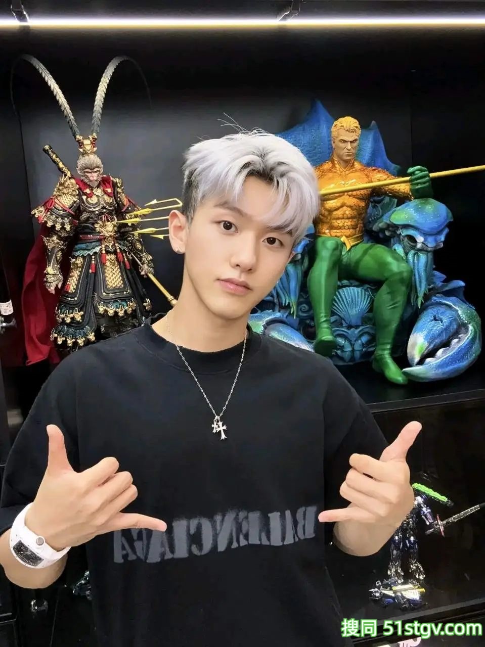 小奶狗有大肌肉 - 51虹马