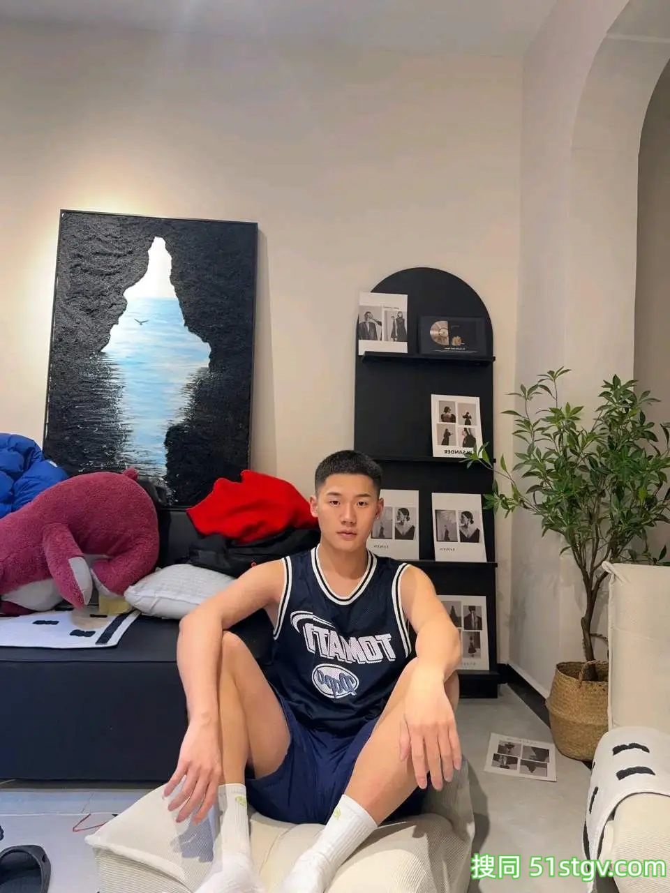 单眼皮小帅哥，有点可爱有点萌帅 - 51虹马