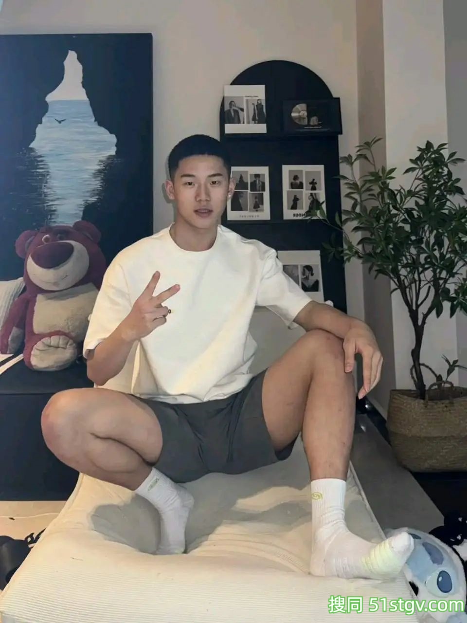 单眼皮小帅哥，有点可爱有点萌帅 - 51虹马