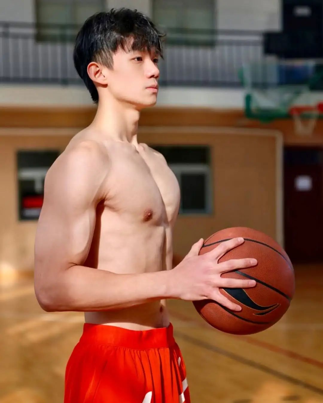 篮球体育生,意气风发-51虹马
