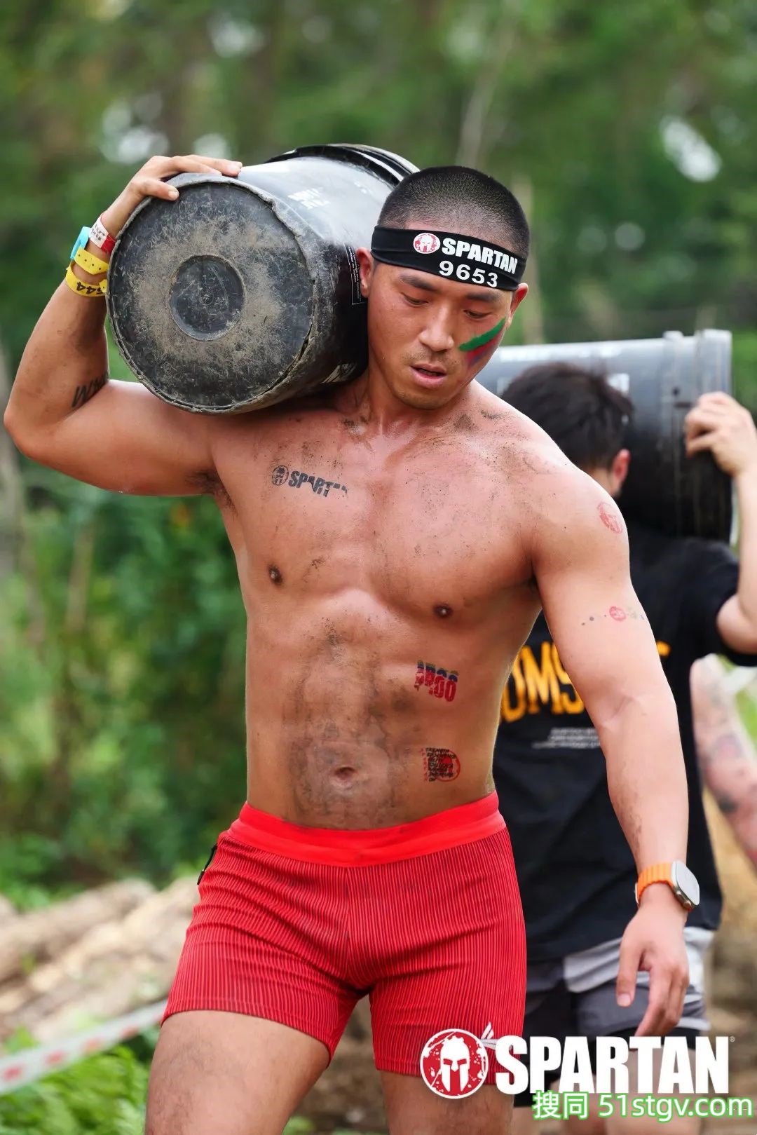 推特爆红的黑皮肌肉体育生,到底是谁在享用? - 51虹马 推特爆红的黑皮肌肉体育生,到底是谁在享用? - 51虹马