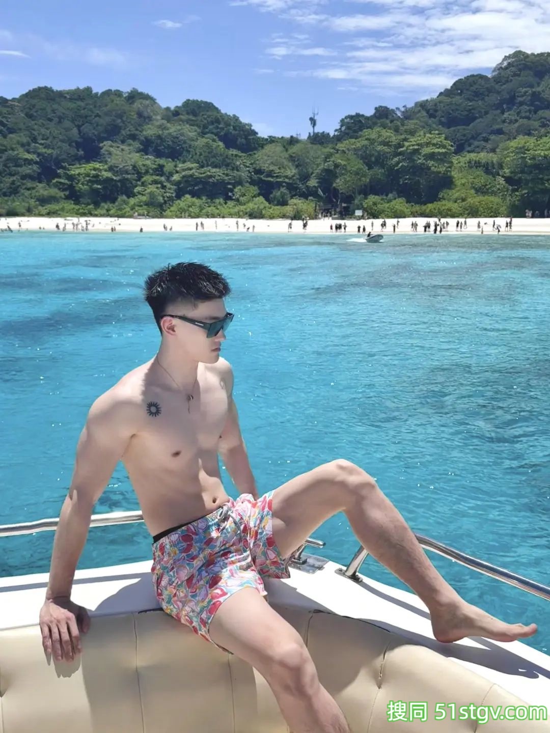 奶香奶香的帅哥哥 - 51虹马