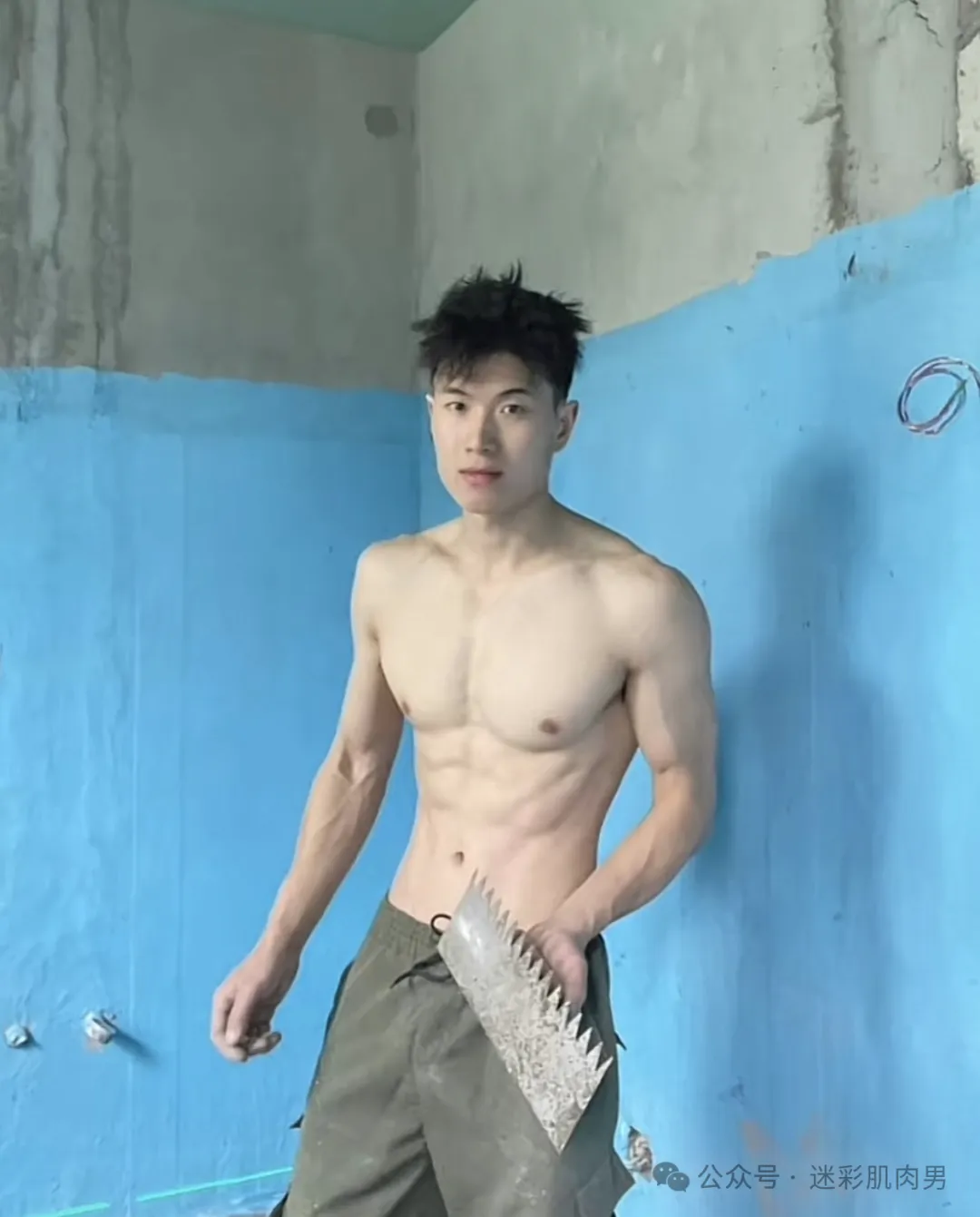 不穿衣服贴砖师傅! - 51虹马 不穿衣服贴砖师傅! - 51虹马