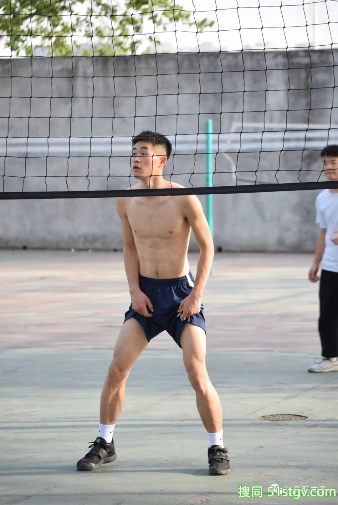 操场上打球扒衣服的体育生! - 51虹马 操场上打球扒衣服的体育生! - 51虹马