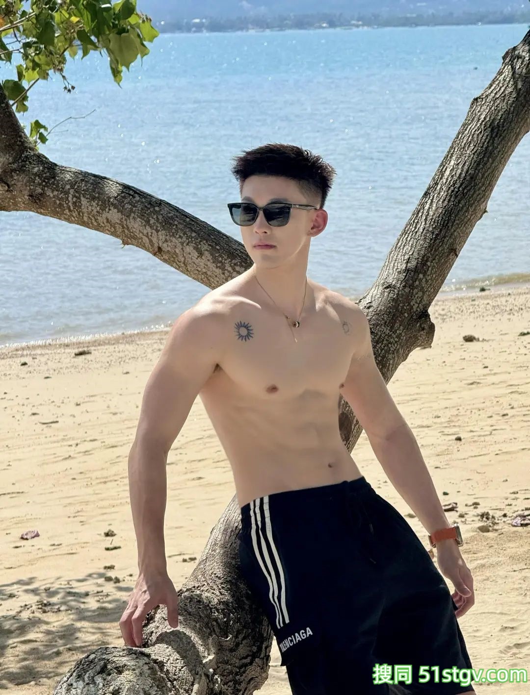 奶香奶香的帅哥哥 - 51虹马