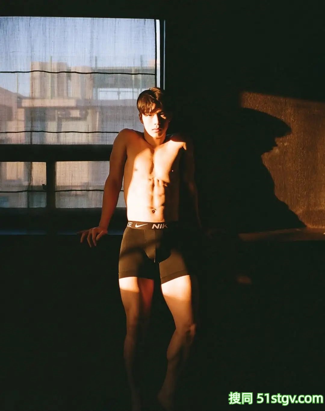 男生写真｜忧郁的男孩 - 51虹马