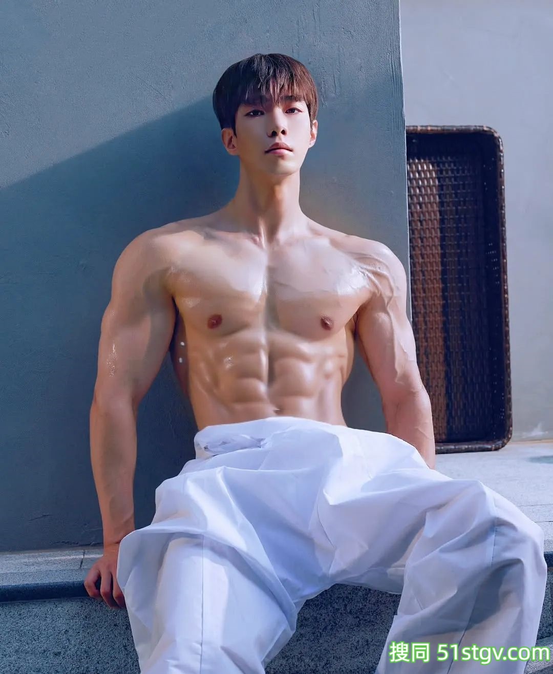 帅哥，青筋暴突 - 51虹马